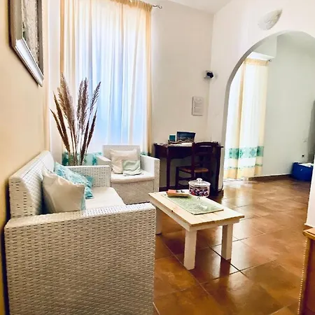 Guest house Palazzo Antico Santa Teresa Gallura